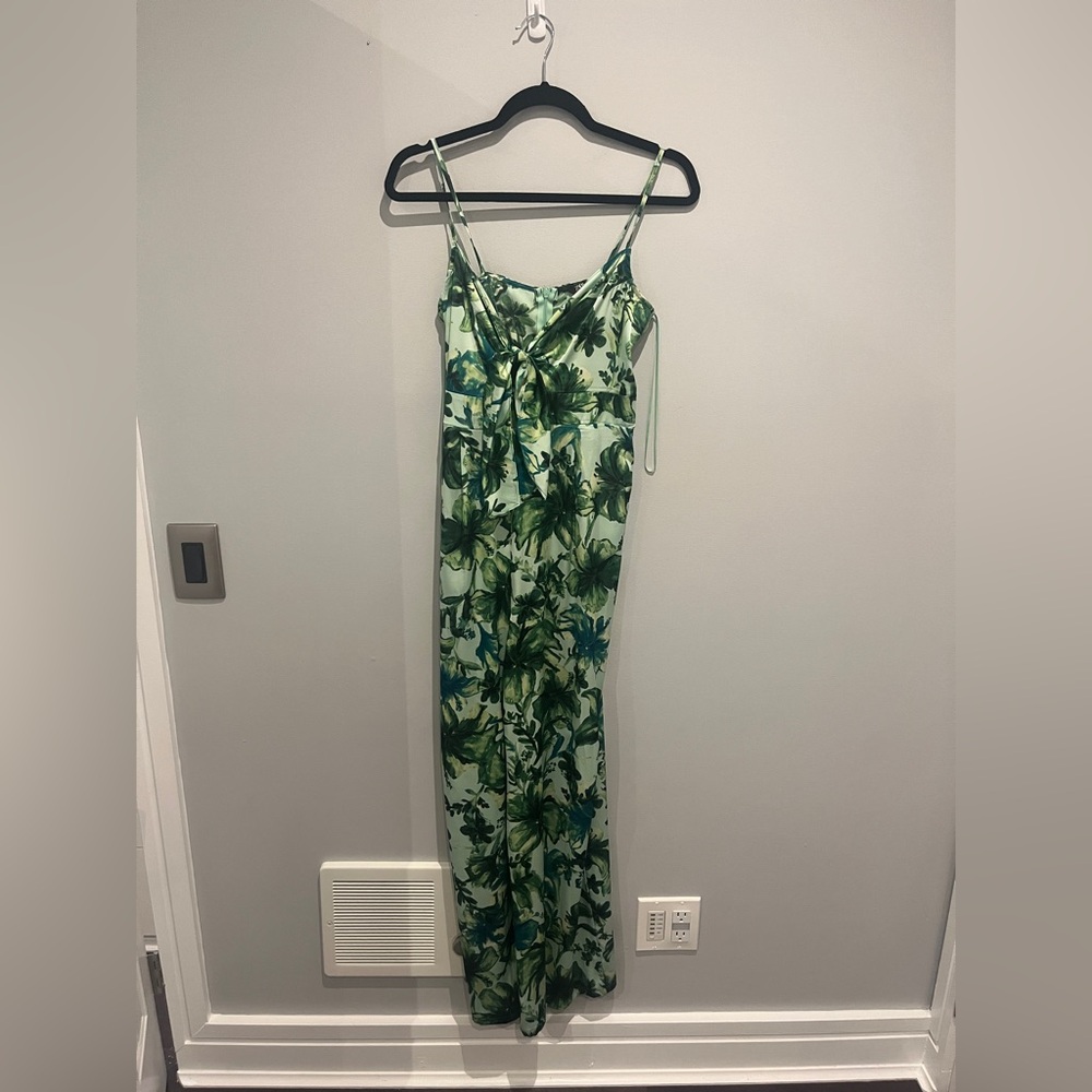 Zara Floral one piece - Picture 5 of 7